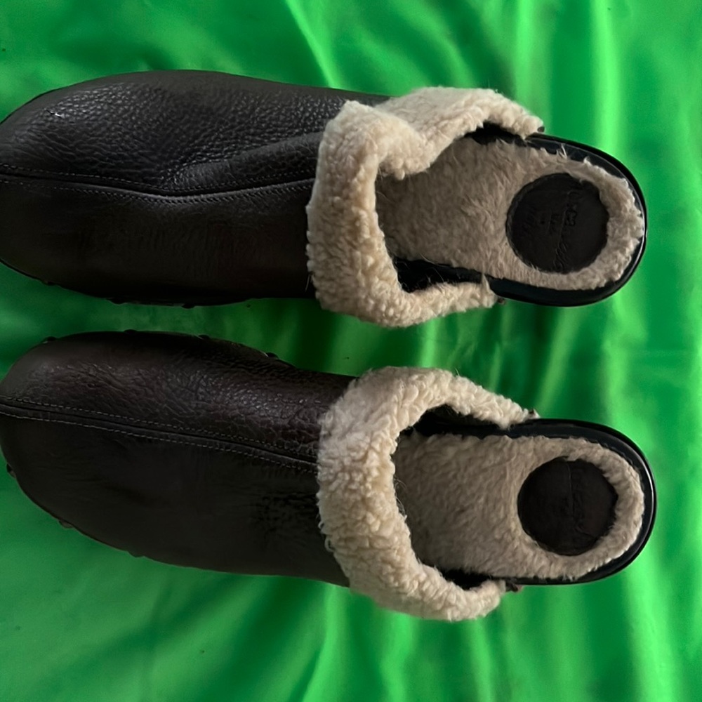 Clogs